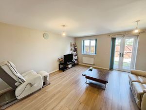 Lounge Diner- click for photo gallery